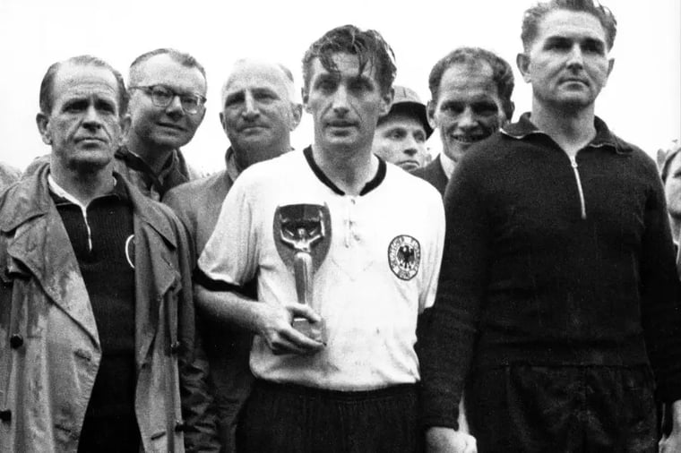 1954-germany-world-cup-victory-celebration