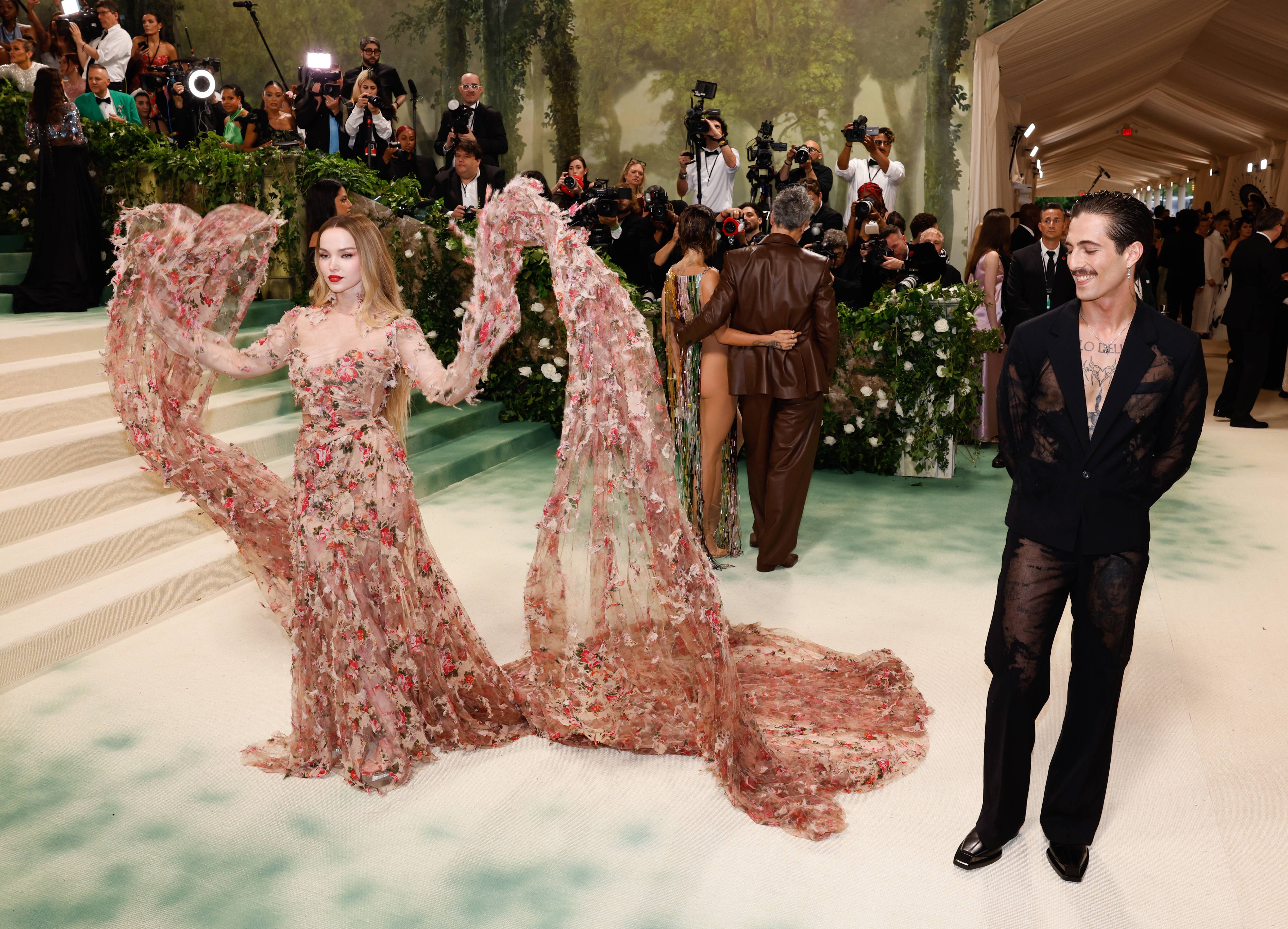 Dove Cameron and Damiano David at the Met Gala 2024 imago0472772711h