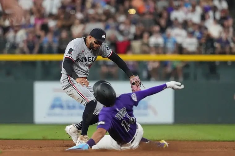 baseball-slide-play-action-shot