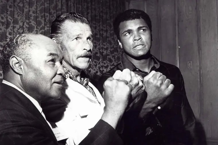 boxing-legends-posing-together-vintage-photo