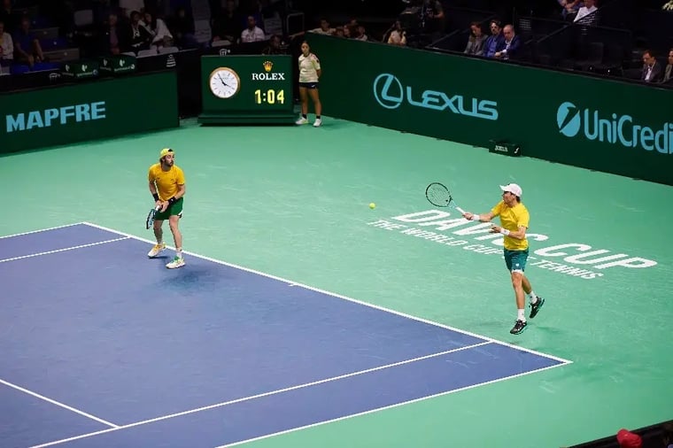 davis-cup-tennis-doubles-match-action