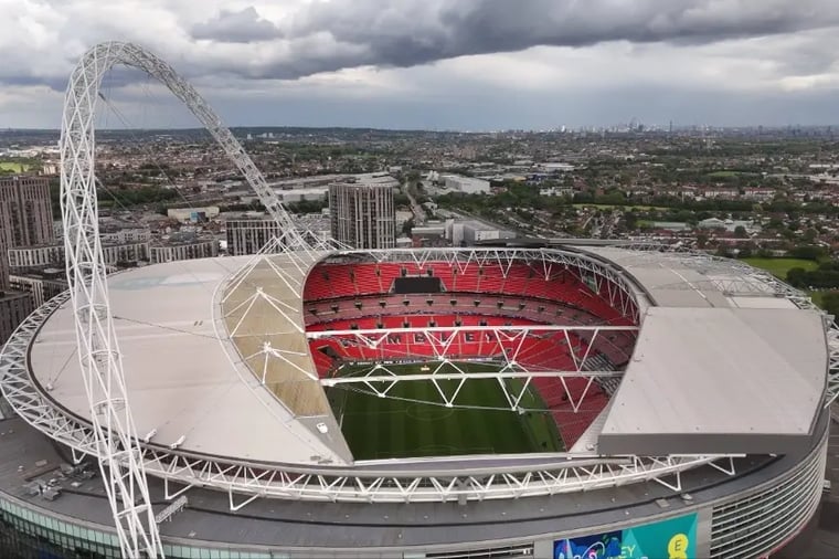 erik-lattwein-wembley-stadium-london-aerial-view-f