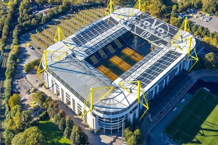 hans-blossey-signal-iduna-park-dortmund-nrw-german