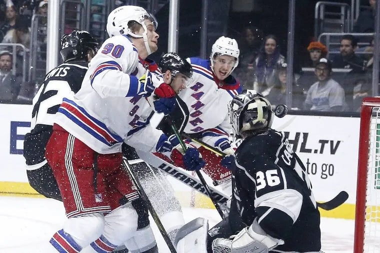 ice-hockey-game-action-rangers-vs-kings