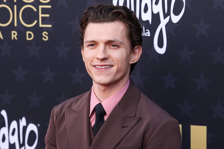 IMAGO / ABACAPRESS / Collin Xavier |  LA Tom Holland wearing Prada arrives at the 29th Annual Critics Choice Awards held at The Barker Hangar.