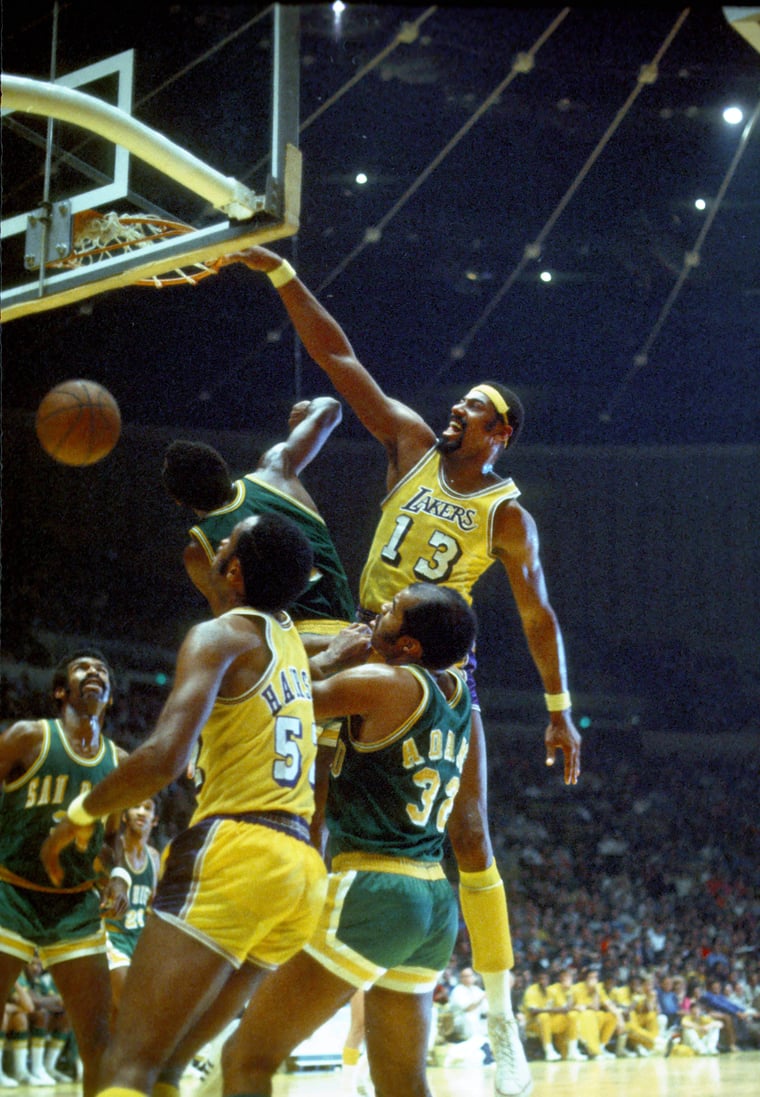 Wilt Chamberlain dunk LA Lakers